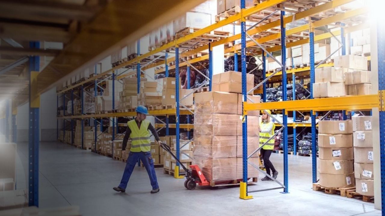 Warehouse Helper Jobs in Canada
